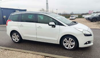 PEUGEOT 5008 1.6 HDi Allure (7 személyes ) Navigáció Panoráma tető Tempomat PDC Head-Up Display /Vásárolja meg online!/ full