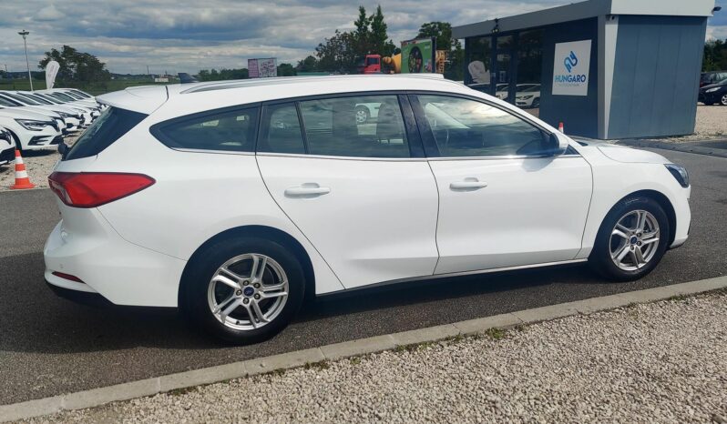 FORD FOCUS 1.5 TDCI SW 120Le 5személyes TGK(N1) Navi Tempomat Kamera 3%THM 12hó garancia full
