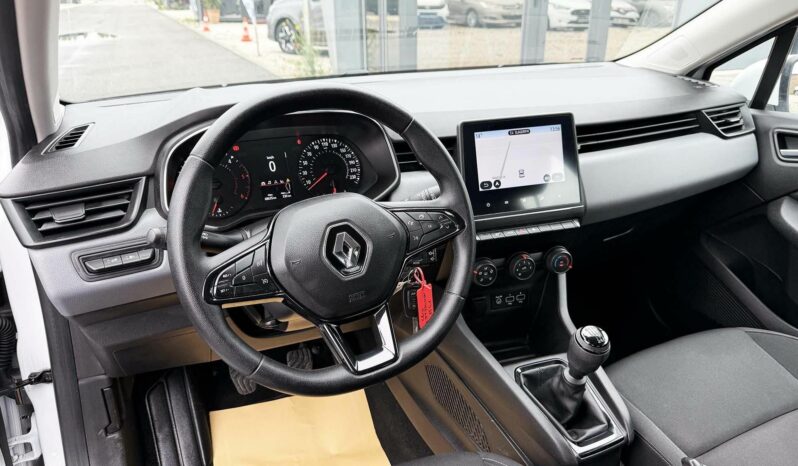 RENAULT CLIO Új modell Navi LED fényszóró Vonóhorog Tempomat Sérülésmentes. 3%THM 12hó garanc full