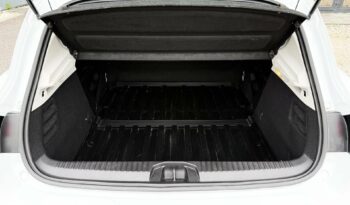 RENAULT CLIO Új modell Navi LED fényszóró Vonóhorog Tempomat Sérülésmentes. 3%THM 12hó garanc full