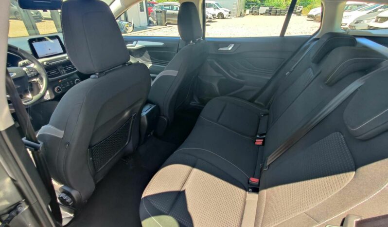 FORD FOCUS 1.5 TDCI SW 120Le 5személyes TGK(N1) Navi Tempomat 3%THM 12hó garancia full