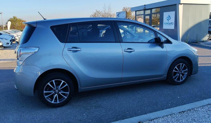 TOYOTA VERSO 2.0 D-4D Live Panoráma.tető Navi Tempomat PDC Kamera Digitklíma /Azonnal elvihető/ full