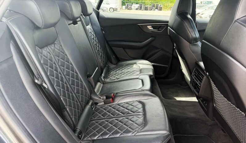 AUDI Q8 SQ8 60 TFSI quattro Tiptronic ic Bang&Olufsen Panoráma Ajtószervó Mátrix LED Légrugó 22zoll Gyári garancia full