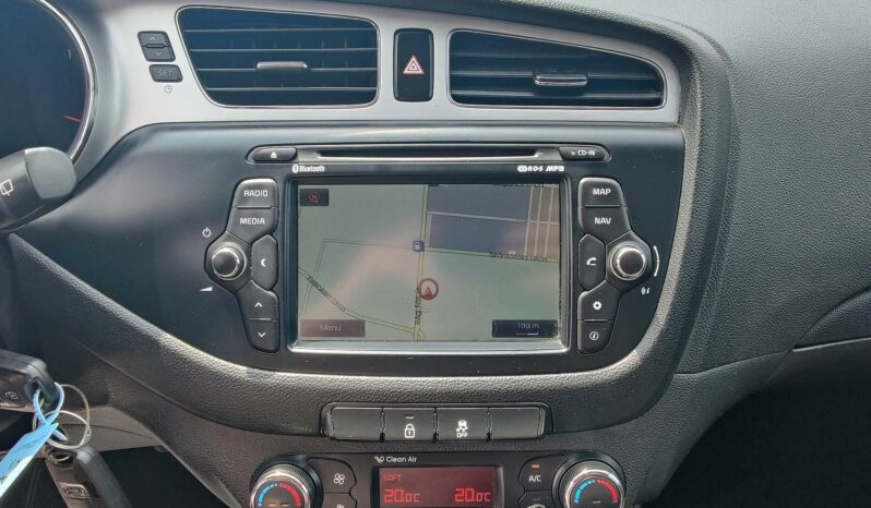 KIA CEE’D 1.6 CRDI EX Active Navigáció Digitklíma Panoráma tető LED/Vásárolja meg online/ full