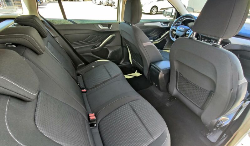FORD FOCUS SW 5személyes TGK (N1) Navi Kamera Digitklíma LED 3%THM 12hó garancia /Vásárolja full