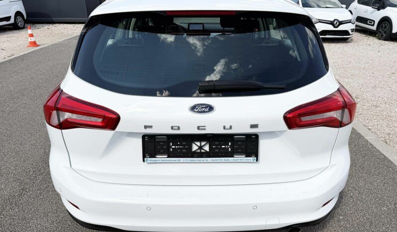 FORD FOCUS SW 5személyes TGK (N1) Navi Kamera LED 3%THM 12hó garancia /Azonnal elvihető/ full