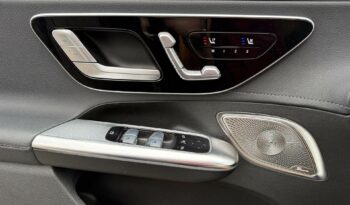 MERCEDES-BENZ EQE 350 4Matic Sentiment AIRMATIC. Ülésszellőztetés Memória AMG Premium Plus 21zoll. Pano. Gyári garancia full