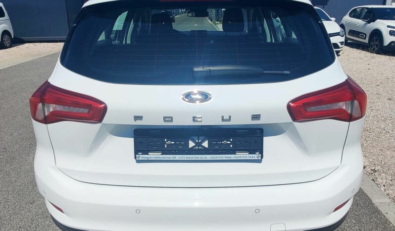 FORD FOCUS SW 5személyes TGK (N1) Navi Kamera Digitklíma LED 3%THM 12hó garancia /Vásárolja full
