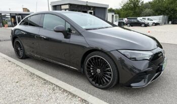 MERCEDES-BENZ EQE 350 4Matic Sentiment AIRMATIC. Ülésszellőztetés Memória AMG Premium Plus 21zoll. Pano. Gyári garancia full