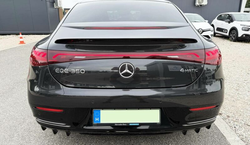 MERCEDES-BENZ EQE 350 4Matic Sentiment AIRMATIC. Ülésszellőztetés Memória AMG Premium Plus 21zoll. Pano. Gyári garancia full