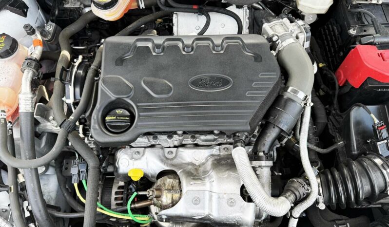 FORD FOCUS SW 5személyes TGK (N1) Navi Kamera LED 3%THM 12hó garancia /Azonnal elvihető/ full