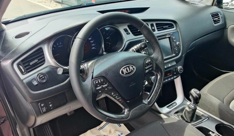KIA CEE’D 1.6 CRDI EX Active Navigáció Digitklíma Panoráma tető LED/Vásárolja meg online/ full