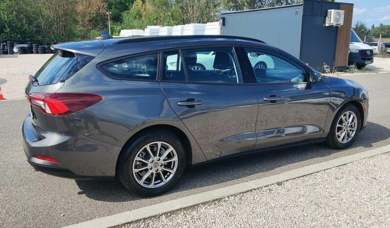 FORD FOCUS EcoBlue SW 120Le (Automata) FACELIFT 5személyes TGK(N1) 3%THM 12hó garancia full