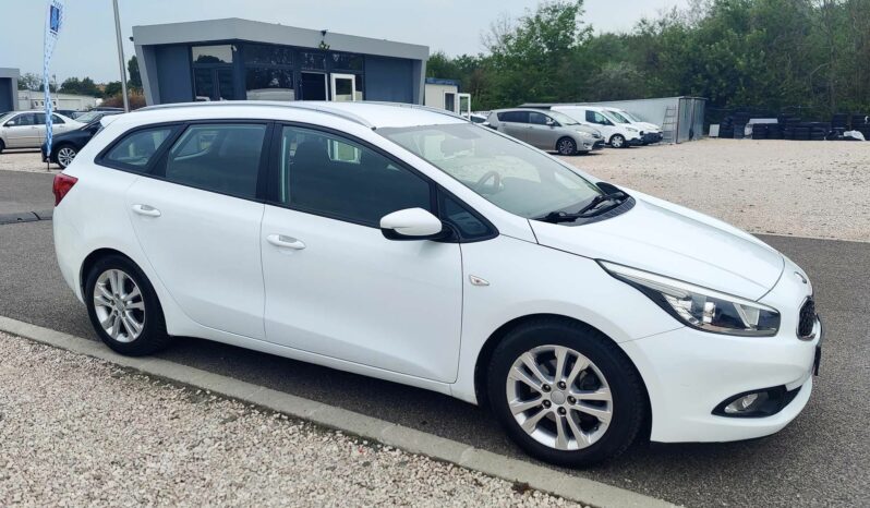 KIA CEE’D SW 1.6 CRDI LX Style Tempomat Vonóhorog /Vásárolja meg online!/ full