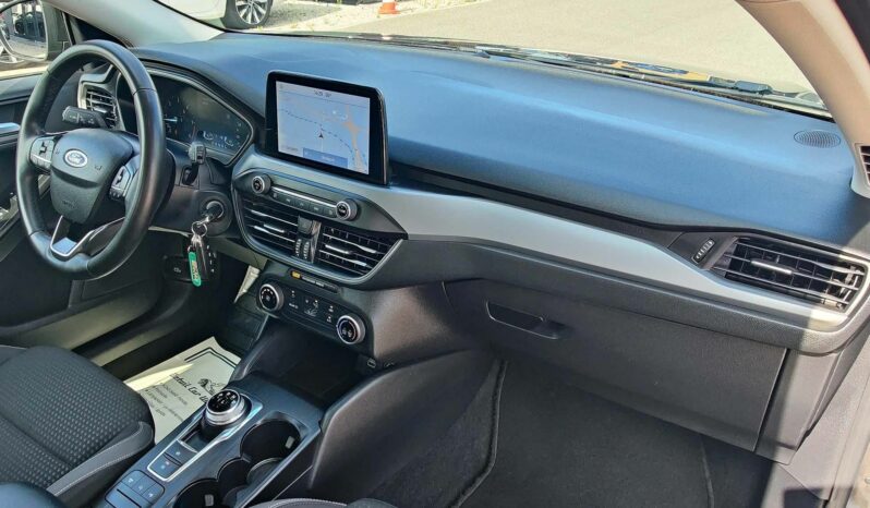 FORD FOCUS EcoBlue SW 120Le (Automata) FACELIFT 5személyes TGK(N1) 3%THM 12hó garancia full