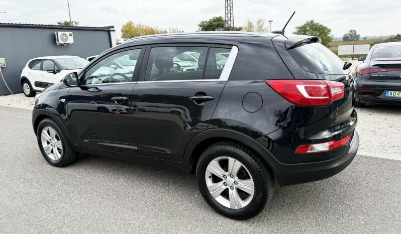 KIA SPORTAGE 1.7 CRDi EX Prémium Navigáció Tempomat PDC Digitklíma Vezetett szervízkönyv full