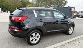 KIA SPORTAGE 1.7 CRDi EX Prémium Navigáció Tempomat PDC Digitklíma Vezetett szervízkönyv full