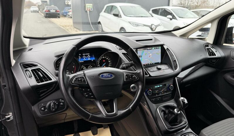 FORD C-MAX 1.5 TDCi DPF Titanium Navigáció Digitklíma LED Végig vezetett szervizkönyv / Azonnal elvihető/ full