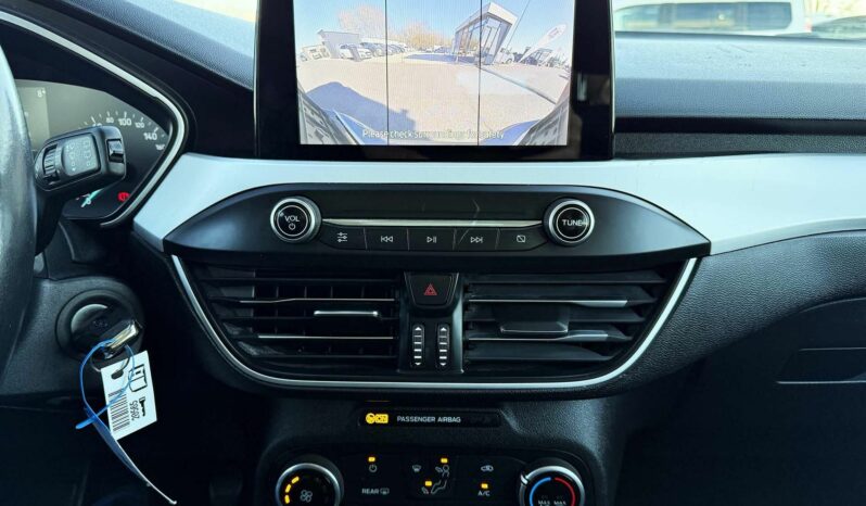 FORD FOCUS 1.5 TDCI SW 120Le 5személyes TGK(N1) Navigáció LED Tempomat Kamera 3%THM full