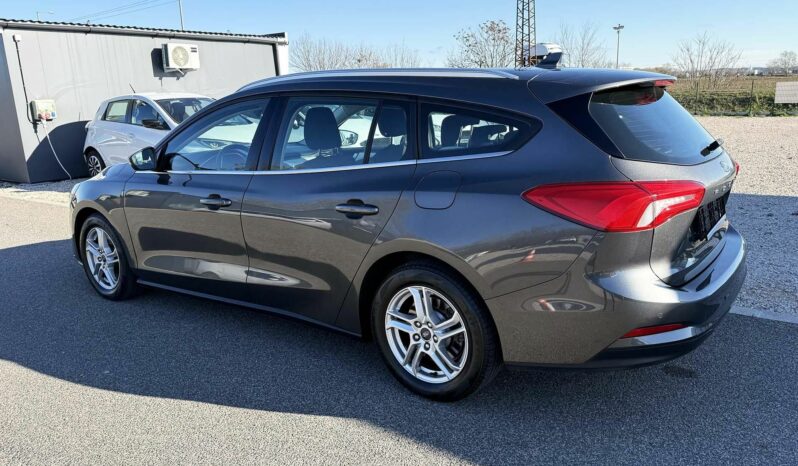 FORD FOCUS 1.5 TDCI SW 120Le 5személyes TGK(N1) Navigáció LED Tempomat Kamera 3%THM full