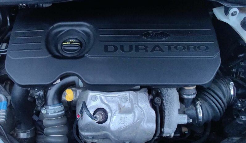 FORD C-MAX 1.5 TDCi DPF Titanium Digitklíma Navigáció LED Vonóhorog Végig szervizelt /Vásárolja meg online/ full