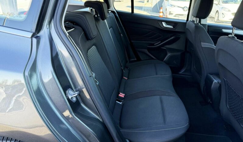 FORD FOCUS 1.5 TDCI SW 120Le 5személyes TGK(N1) Navigáció LED Tempomat Kamera 3%THM full