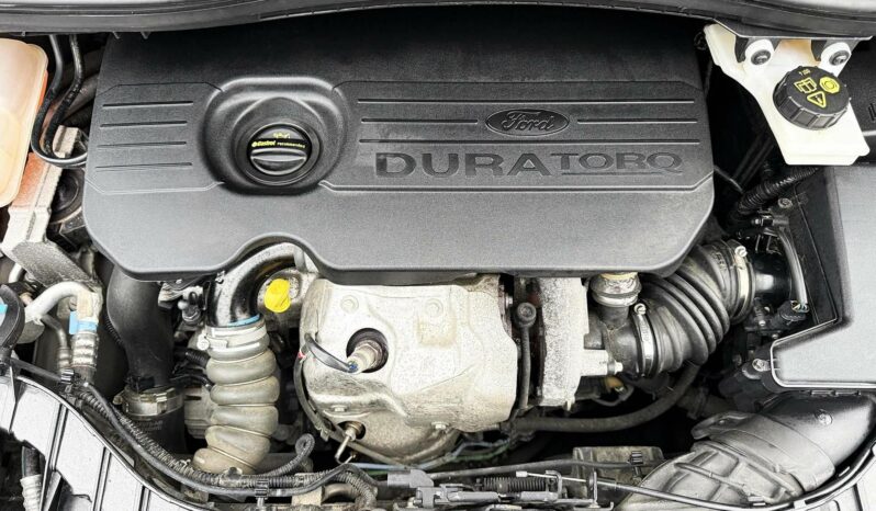 FORD C-MAX 1.5 TDCi DPF Titanium Navigáció Digitklíma LED Végig vezetett szervizkönyv / Azonnal elvihető/ full