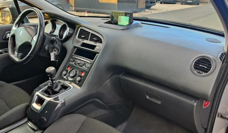 PEUGEOT 5008 1.6 BlueHDi Style Style+ Navigáció Tempomat Panorámatető Végig szervizelt /Azonnal átvehető/ full