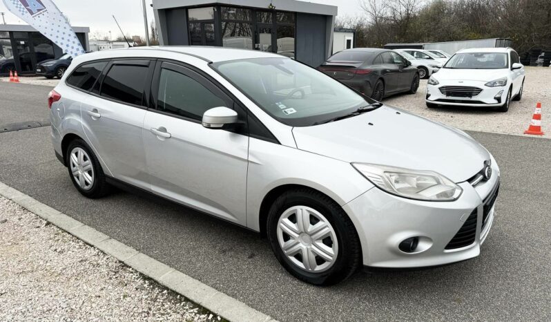 FORD FOCUS 1.6 Ti-VCT Trend Plus Digitklíma Tempomat full