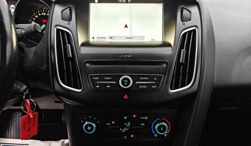 FORD FOCUS 1.5TDCI SW 4 személyes TGK(N1) Navi. Tempomat Telefontükrözés 12hó garancia /Vás full