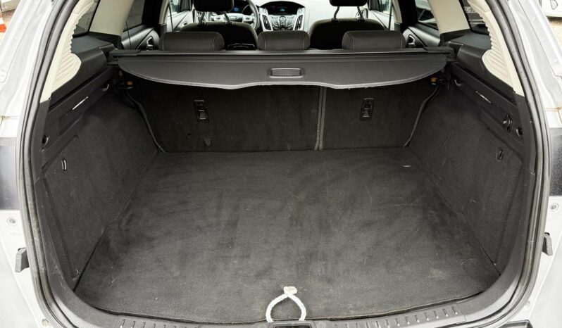 FORD FOCUS 1.6 Ti-VCT Trend Plus Digitklíma Tempomat full