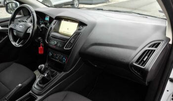 FORD FOCUS 1.5TDCI SW 4 személyes TGK(N1) Navi. Tempomat Telefontükrözés 12hó garancia /Vás full