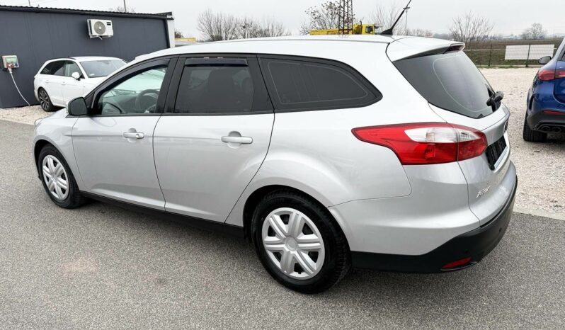 FORD FOCUS 1.6 Ti-VCT Trend Plus Digitklíma Tempomat full
