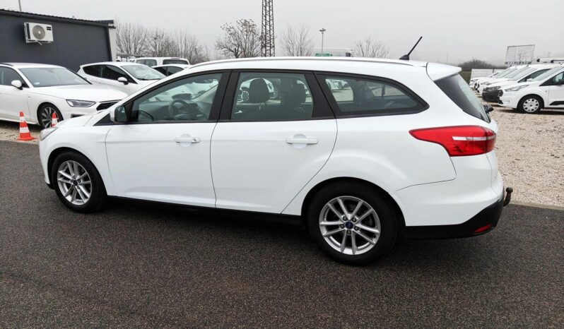 FORD FOCUS 1.5TDCI SW 4 személyes TGK(N1) Navi. Tempomat Telefontükrözés 12hó garancia /Vás full