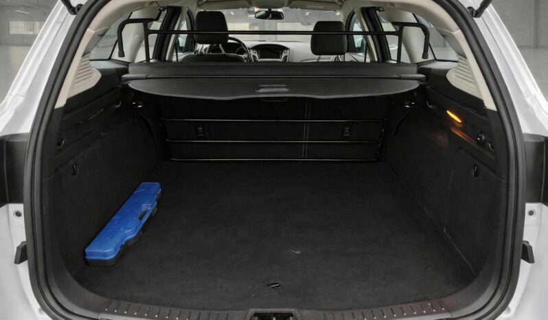 FORD FOCUS 1.5 TDCI 120Le SW 4 személyes TGK Navigáció Tempomat Bérelhető 190 eft+ÁFA / hó full