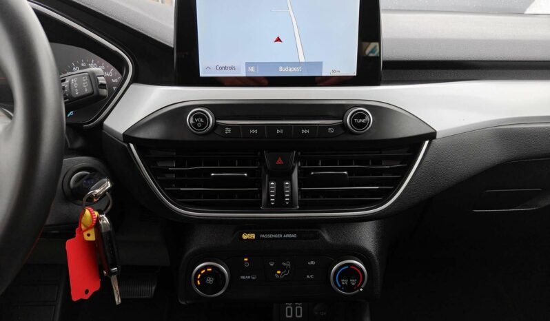 FORD FOCUS 1.5 TDCI (Automata) SW 120Le 5személyes TGK(N1) Navigáció LED Tempomat Kamera full