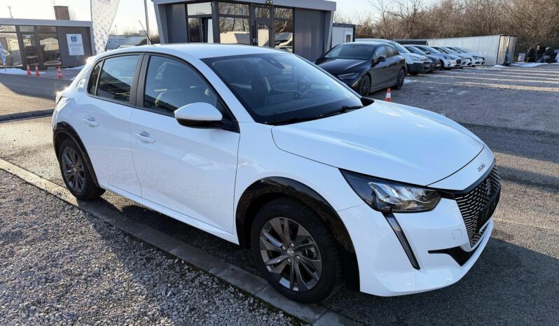 PEUGEOT 208 e-208 50KWh 135Le 7e km! Navi Digitklíma LED Automata 3%THM 12hó garancia full