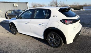 PEUGEOT 208 e-208 50KWh 135Le 7e km! Navi Digitklíma LED Automata 3%THM 12hó garancia full