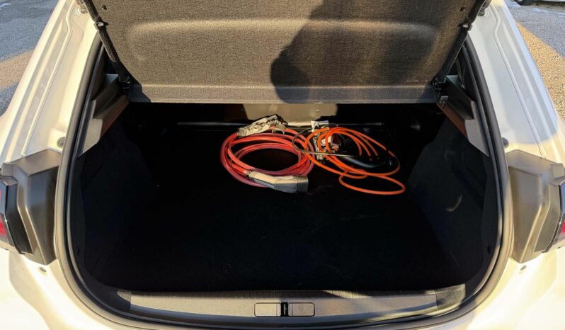 PEUGEOT 208 e-208 50KWh 135Le 7e km! Navi Digitklíma LED Automata 3%THM 12hó garancia full