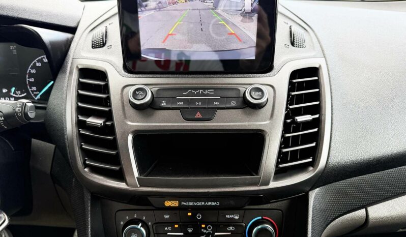 FORD CONNECT Transit230 1.5 TDCi L2 Trend (Automata) 5személyes TGK(N1) Hosszított Navi Kamera Ülésfűtés 3%THM 12hó garancia full