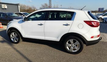 KIA SPORTAGE 2.0 CRDi LX Exclusive Navigáció Kamera Digitklíma Vonóhorog Panorámatető /Vásárolja meg online!/ full