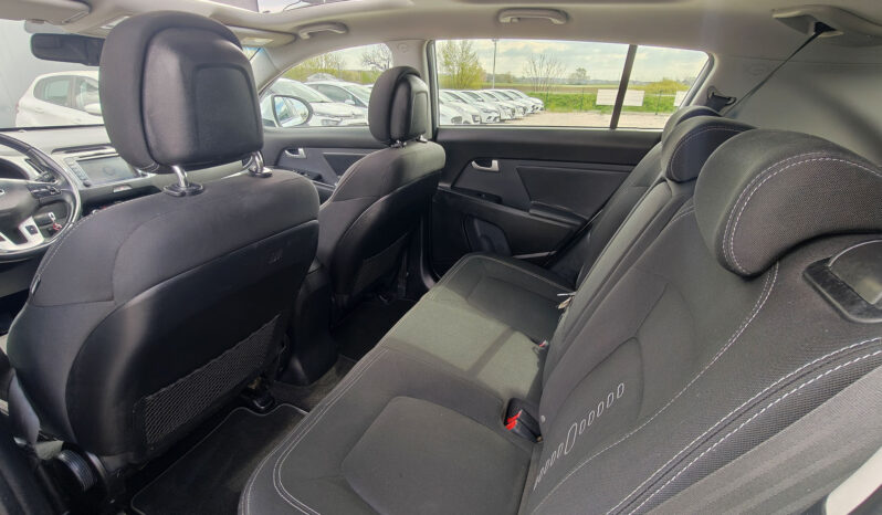 KIA SPORTAGE 1.7 CRDi LX Navigáció Kamera Digitklíma Vonóhorog Panorámatető /Azonnal elvihető!/ full