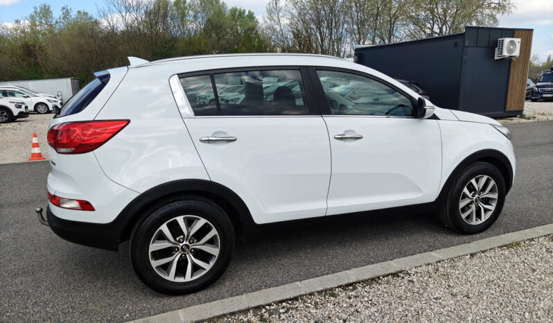 KIA SPORTAGE 1.7 CRDi LX Navigáció Kamera Digitklíma Vonóhorog Panorámatető /Azonnal elvihető!/ full