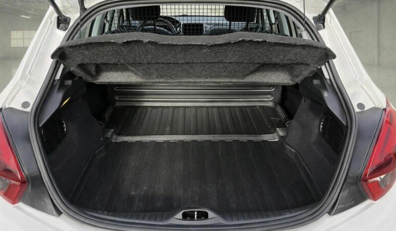 Peugeot 208 1.5 BlueHDI Premium Navigáció Tempomat Kizárólag bérelhető 170 eft + ÁFA / hó full