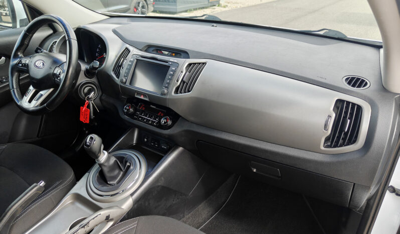 KIA SPORTAGE 1.7 CRDi LX Navigáció Kamera Digitklíma Vonóhorog Panorámatető /Azonnal elvihető!/ full
