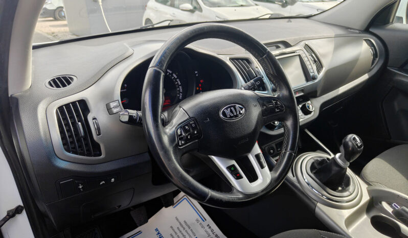 KIA SPORTAGE 1.7 CRDi LX Navigáció Kamera Digitklíma Vonóhorog Panorámatető /Azonnal elvihető!/ full