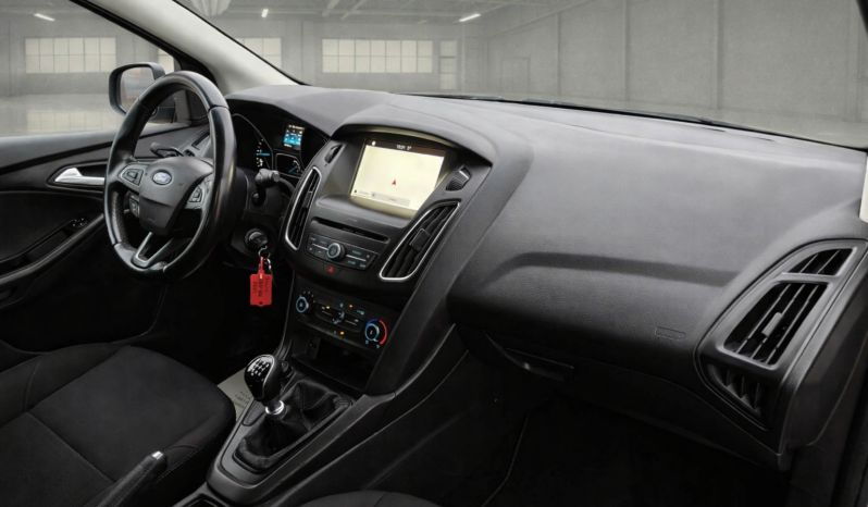 Ford Focus 1.5TDCI SW 120Le 4személy TGK(N1) Navigáció Tempomat Kizárólag bérelhető 190 eft+ÁFA/hó full