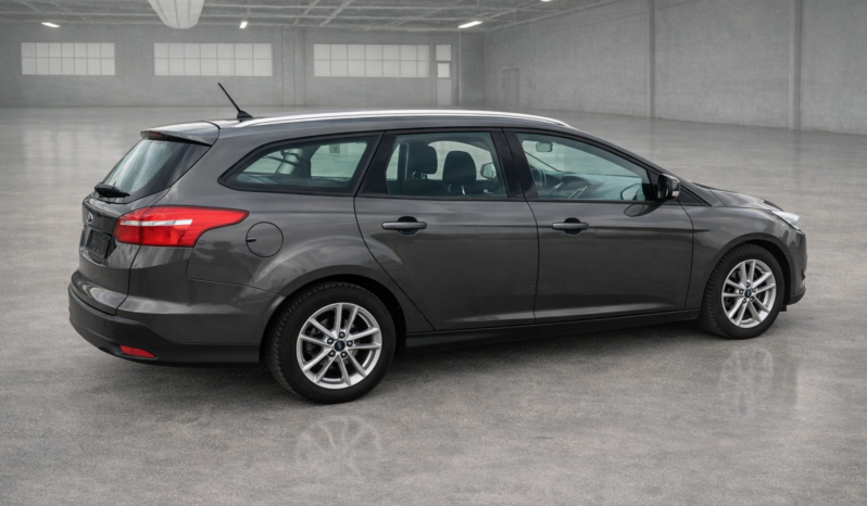 Ford Focus 1.5TDCI SW 120Le 4személy TGK(N1) Navigáció Tempomat Kizárólag bérelhető 190 eft+ÁFA/hó full