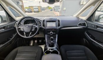FORD GALAXY 2.0 EcoBlue SCR Titanium 7személyes Navigáció Digitklíma LED Ülésfűtés Vonóhorog Végig szervizelt full