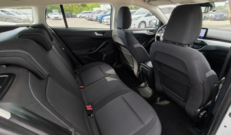 FORD FOCUS (Automata) 1.5 TDCI SW 120Le 5személyes TGK(N1) Navigáció Tempomat 3%THM full